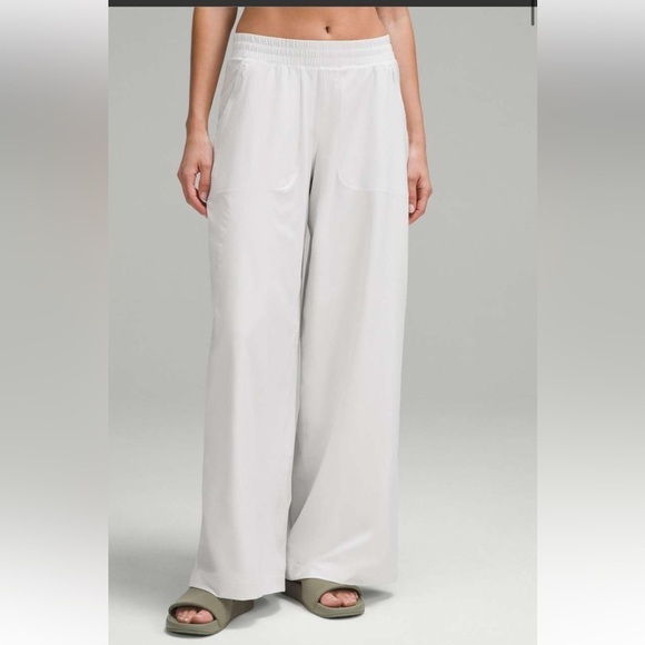 lululemon athletica Pants - New! Lulu Lemon Swift Wide-Leg Mid-Rise Pant Stretch Quick Dry Women’s Size 2